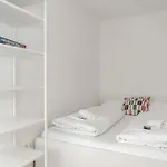 Mit Terrasse & Parkplatz In - Skyrise Apartment