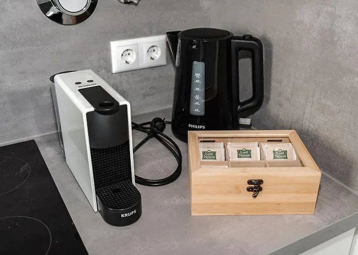 Mit Terrasse & Parkplatz In - Skyrise Appartement