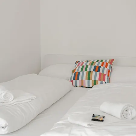 Skyrise - Stilvoll Wohnen, Entspannt Genießen Apartment