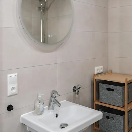 Skyrise - Stilvoll Wohnen, Entspannt Genießen Apartment