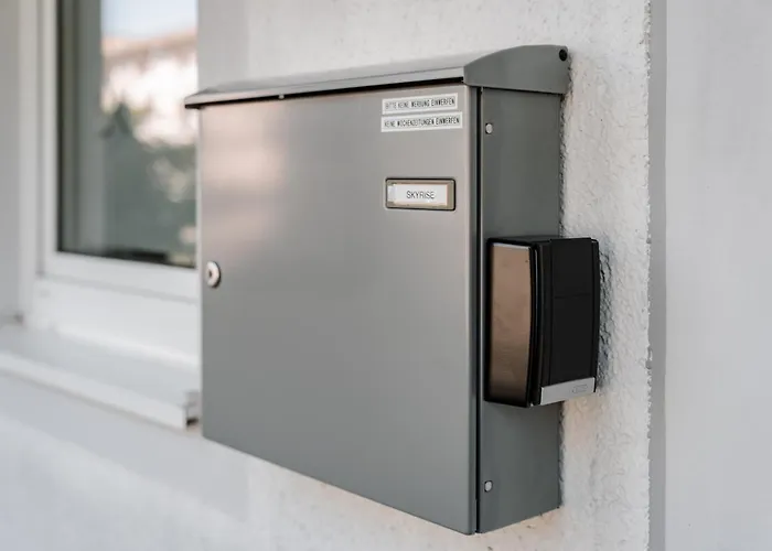 شقة Mit Terrasse & Parkplatz In - Skyrise