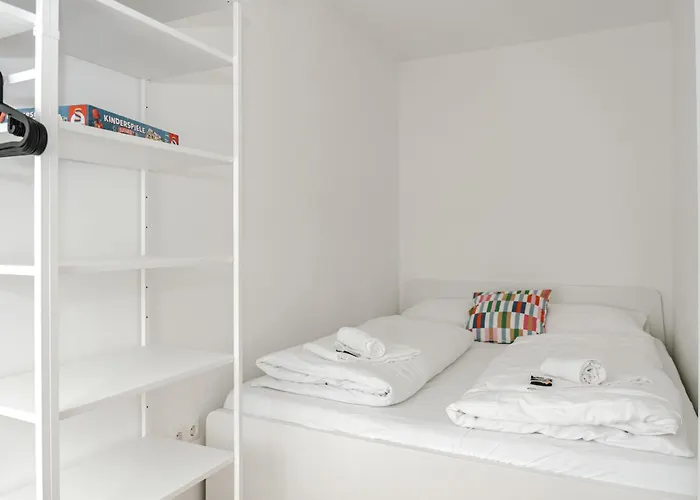 Mit Terrasse & Parkplatz In - Skyrise Apartment